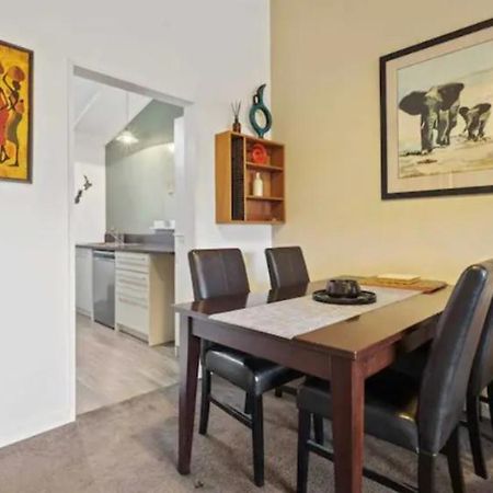 Fantastic Views, Close To Town 2 Bedroom Apartment Queenstown Exterior photo